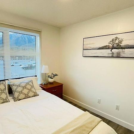 Unit #204 Cozy Mountain View 2Br In Canmore Downtown Appartement Buitenkant foto