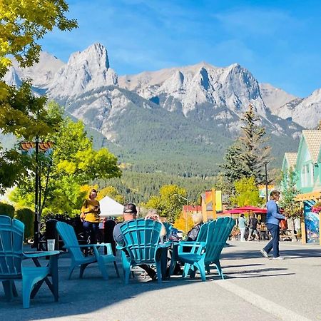 Unit #204 Cozy Mountain View 2Br In Canmore Downtown Appartement Buitenkant foto